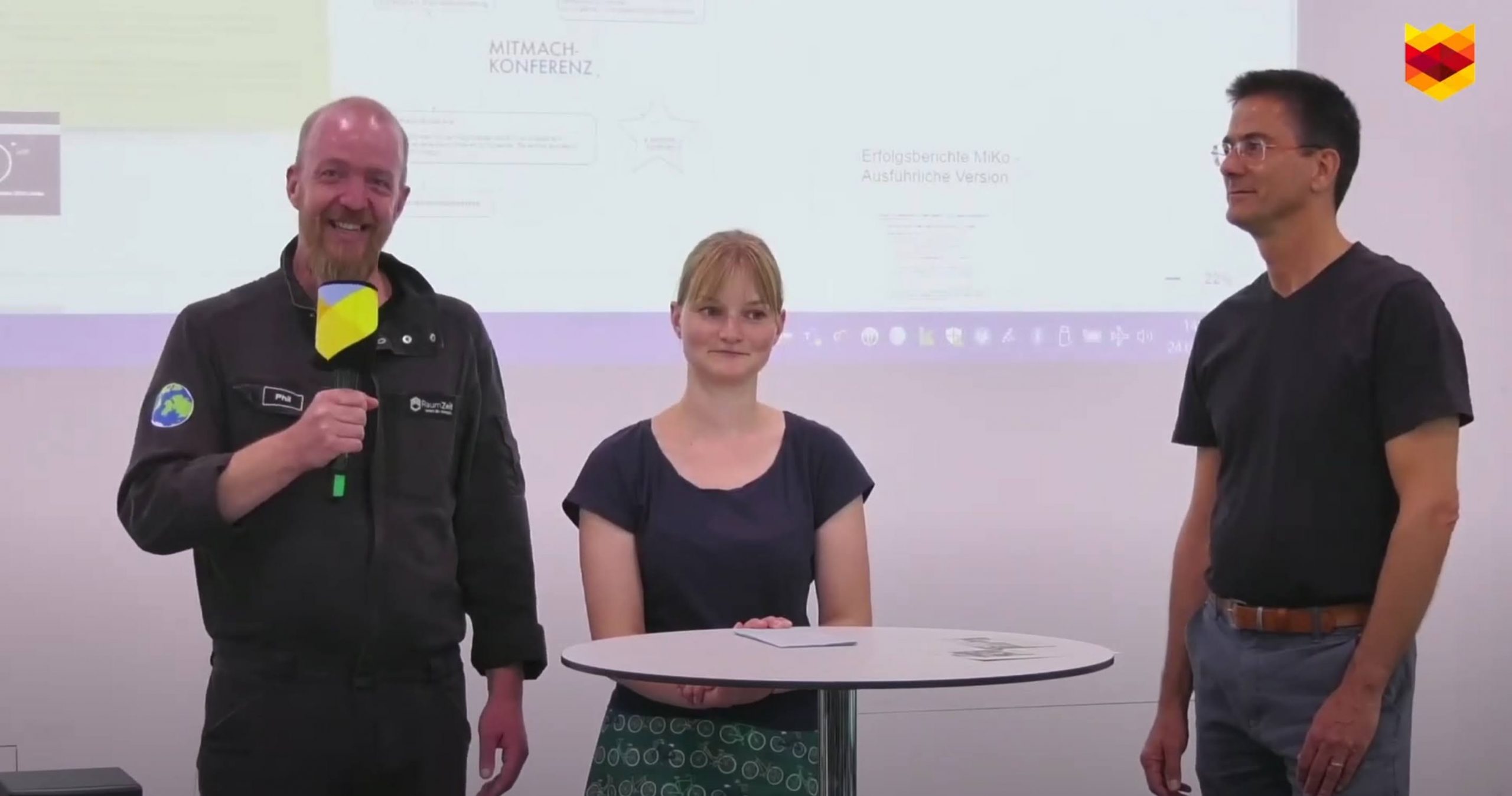 Phil Zinser, Katharina Eckel und Stefan Schwarz beim bundesweiten Digitaltag